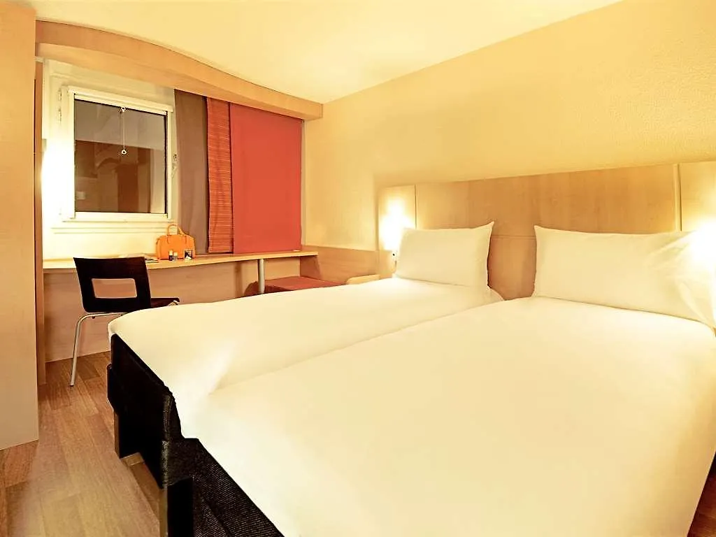 Ibis Hotel Koeln Airport 3*, Κολωνία