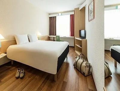 Ibis Hotel Koeln Airport 3*, Κολωνία