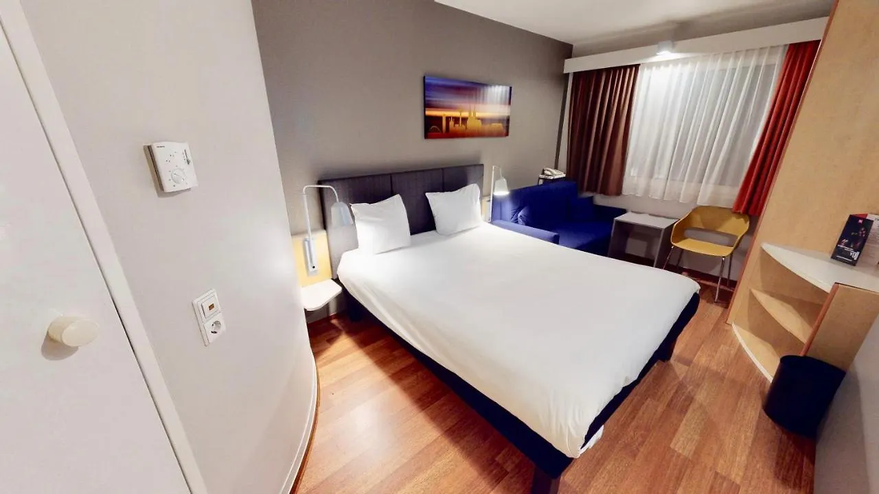 Ibis Hotel Koeln Airport