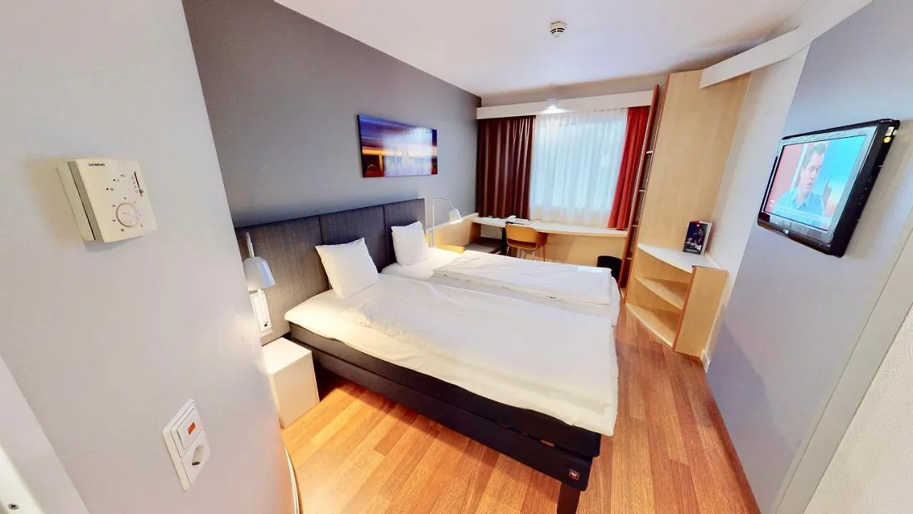 Ibis Hotel Koeln Airport