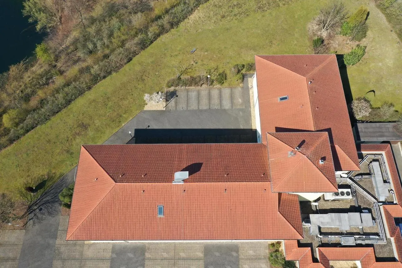 ***  Ibis Hotel Koeln Airport Alemania